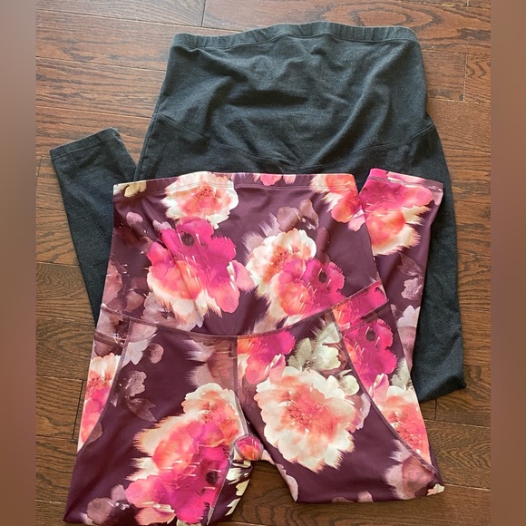Two Old navy maternity leggings - Picture 1 of 8